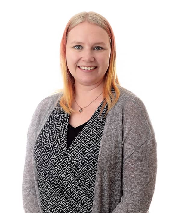 Armi Jakola-Ward valmennettava